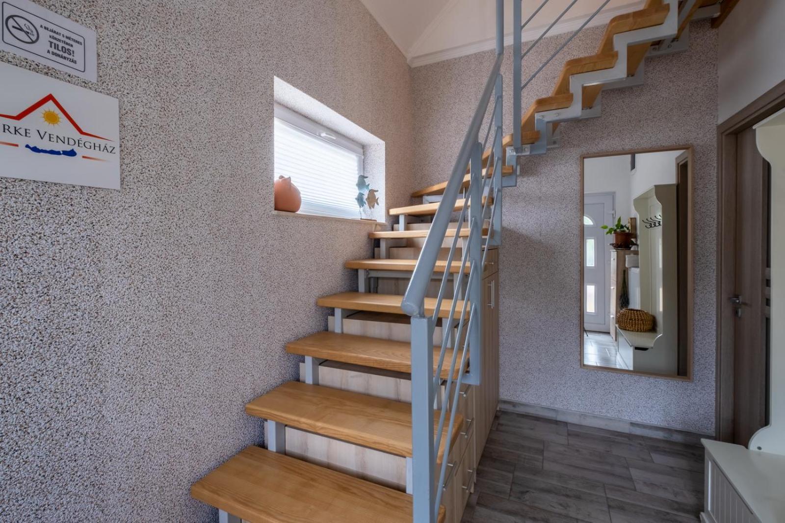 Szuerke Vendeghaz Balatonkenesen Appartement Buitenkant foto