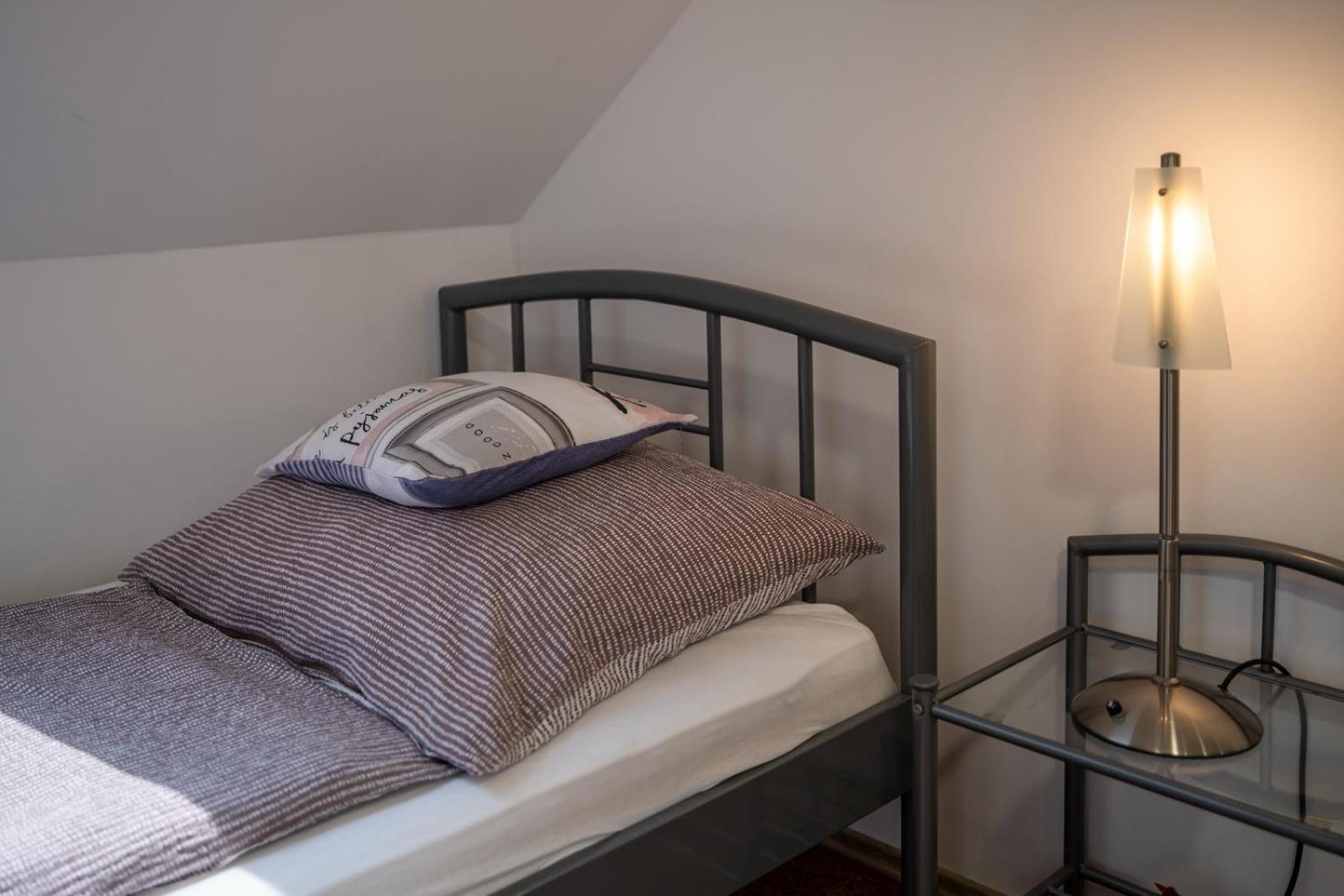 Szuerke Vendeghaz Balatonkenesen Appartement Buitenkant foto
