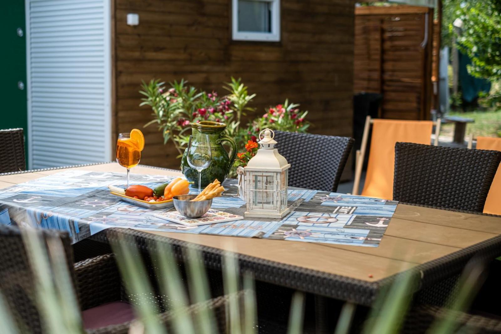 Szuerke Vendeghaz Balatonkenesen Appartement Buitenkant foto