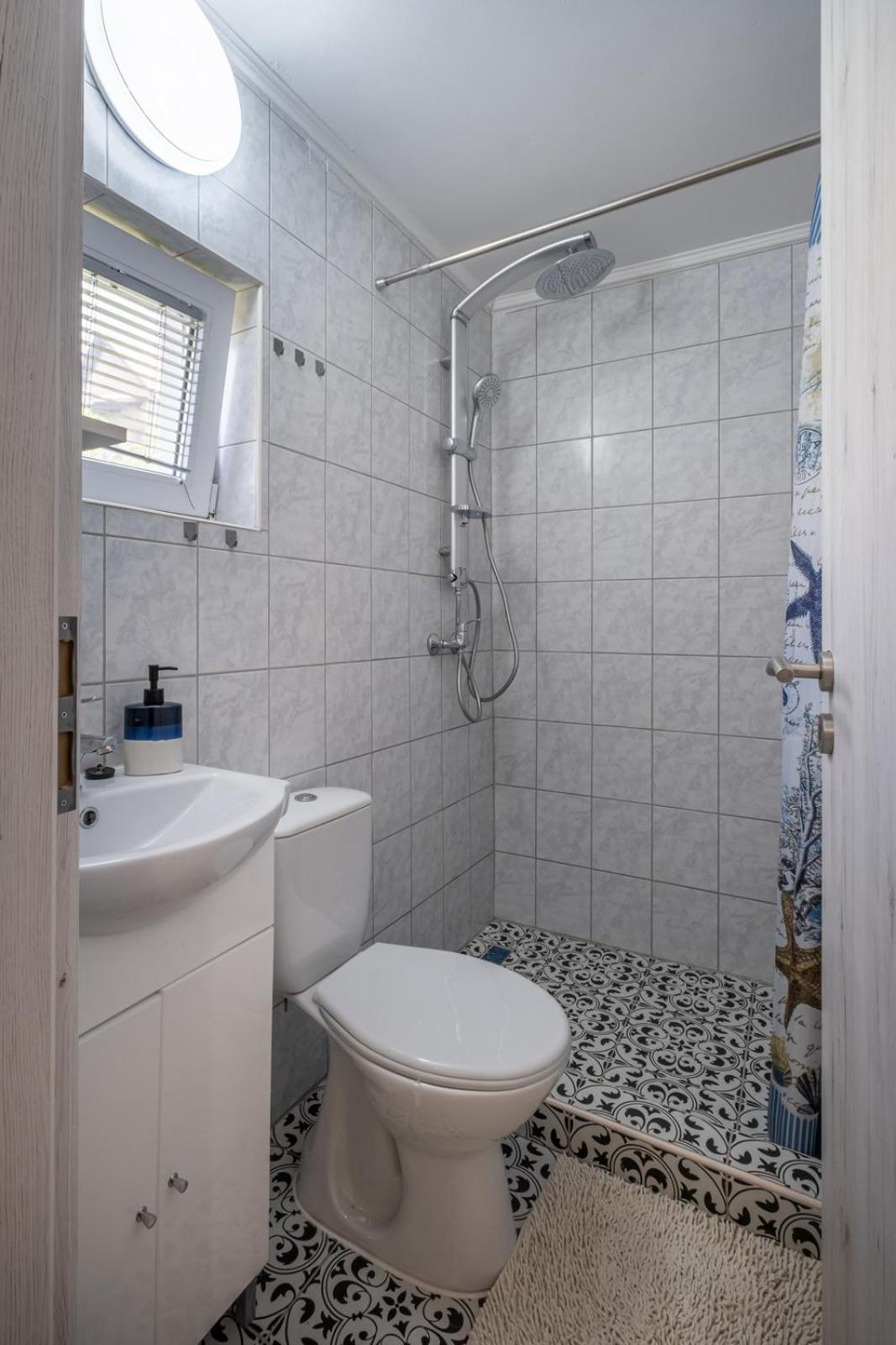 Szuerke Vendeghaz Balatonkenesen Appartement Buitenkant foto